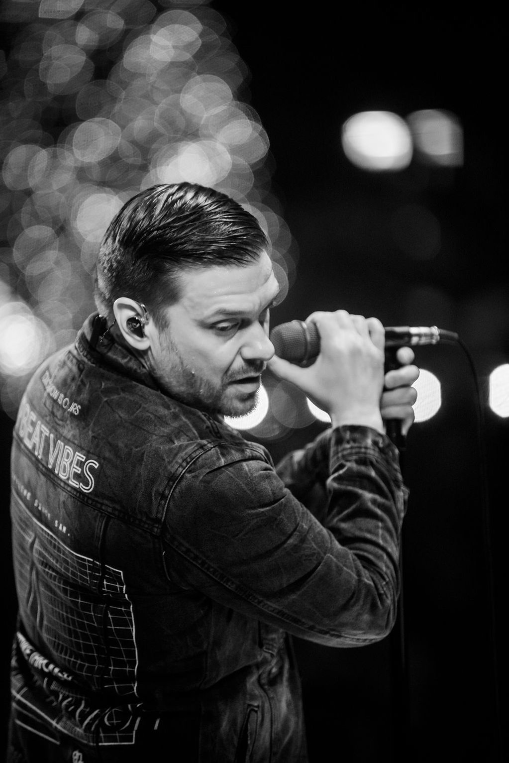 Smith & Myers of Shinedown live at Old School Square Delray, Florida. Photography by Julia Rose Photo.
