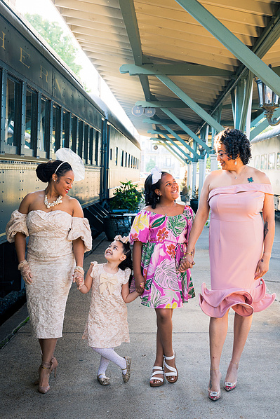 Mother's Day Session Anh Bao Tran-Le Portrait Photography at Hotel Chalet and Choo Choo Chattanooga
