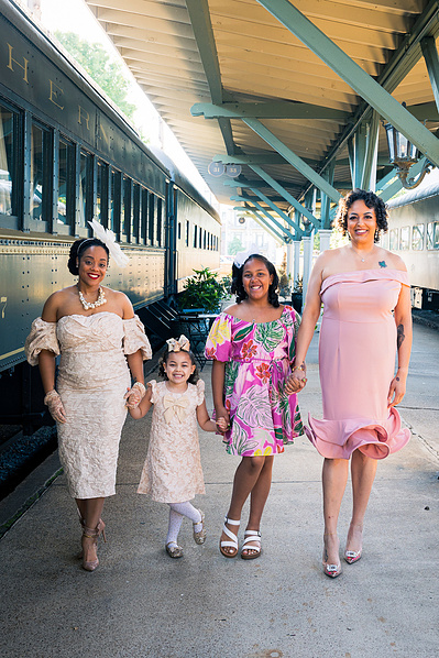 Mother's Day Session Anh Bao Tran-Le Portrait Photography at Hotel Chalet and Choo Choo Chattanooga
