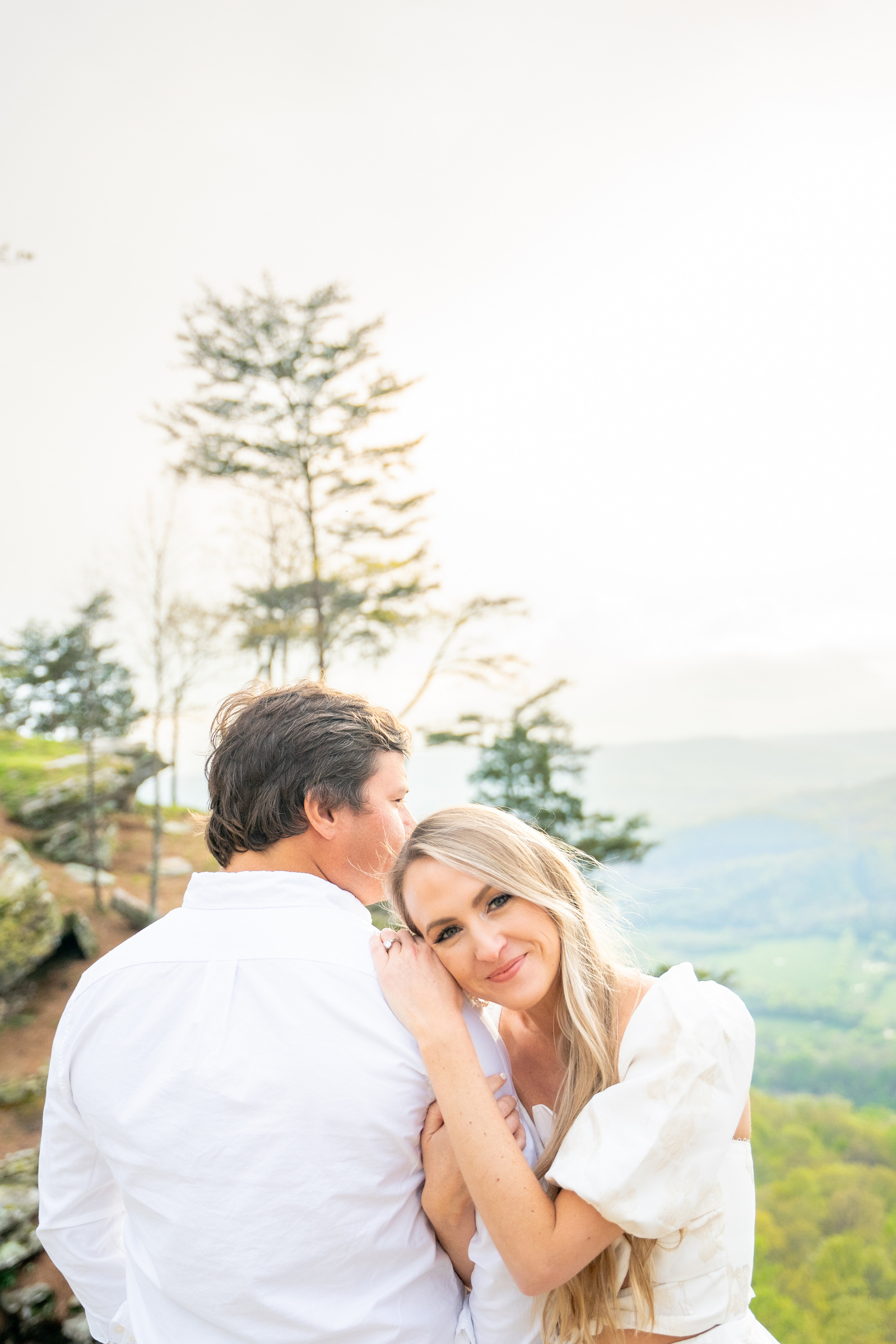 Engagement photography by Anh Bao Tran-Le Photography in Chattanooga, Tennessee (TN). Lookout Mountain, Georgia (GA)