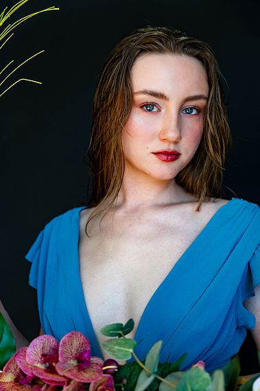 Female model studio portrait with flowers Chattanooga, Tennessee photography! 