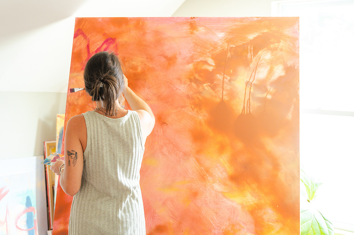 Jennifer Warren female artist portrait session Chattanooga, Tennessee