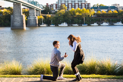 Engagement Portraits Coolidge Park in Chattanooga