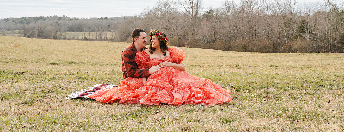 Chattanooga maternity photographer, Chattanooga family photographer, portraits for new parents