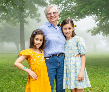 Grandma and grandchildren portraits Point Park in Lookout Mountain.