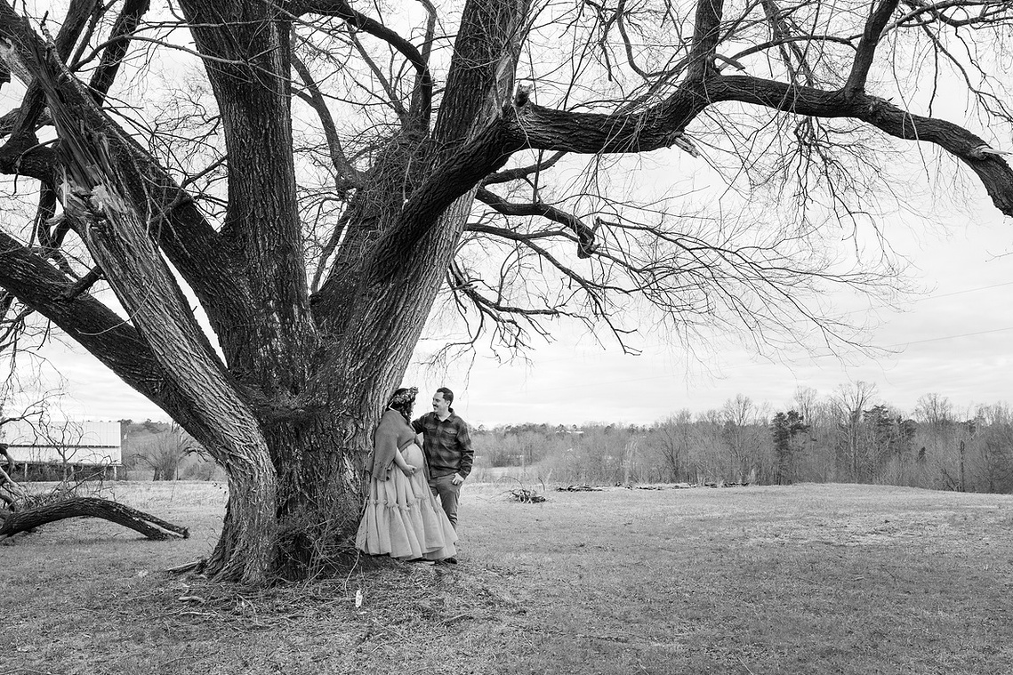 Chattanooga maternity photographer, Chattanooga family photographer, portraits for new parents
