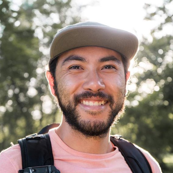 Headshot Portrait of Anh Bao Tran-Le. Photographer in Chattanooga, Tennessee 