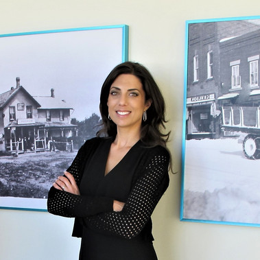 Rachel Doner Turrin is a seasoned art consultant based out of Toronto, Canada. She specializes in corporate, development, medical, private and custom curations. 

Bespoke Art Custom Art Concierge Art Art Full Service Custom Curation Global and Local