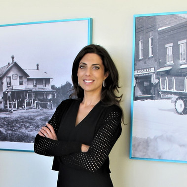 Rachel Doner Turrin is a seasoned art consultant based out of Toronto, Canada. She specializes in corporate, development, medical, private and custom curations. 

Bespoke Art Custom Art Concierge Art Art Full Service Custom Curation Global and Local