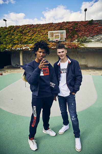 guys-tommy-jeans-basketball-court-autumn-leaves-shot-by-matthew-stansfield