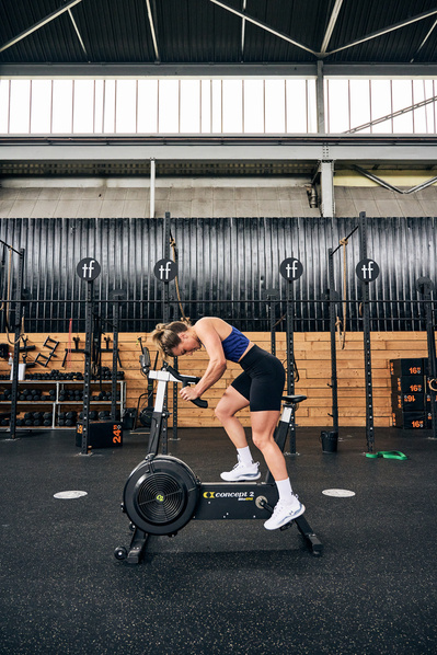 girl-athlete-bike-cycling-shot-by-matthew-stansfield