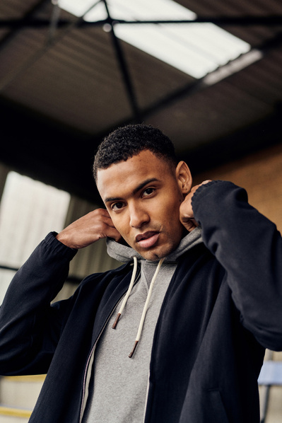 guy-pulling-hood-shot-by-matthew-stansfield