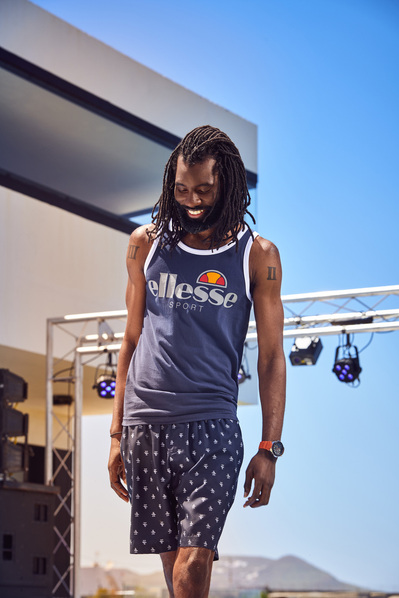 jacamo-wretch32-walking-music-speakers-ellesse-shot-by-matthew-stansfield