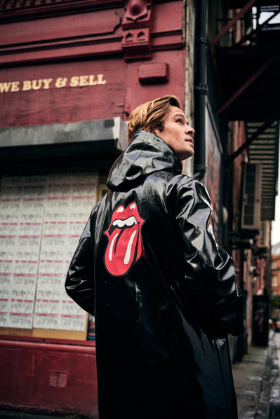 guy-street-walking-rolling-stones-photography-by-matthew-stansfield
