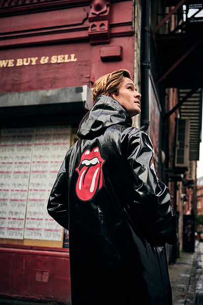 guy-street-walking-rolling-stones-photography-by-matthew-stansfield