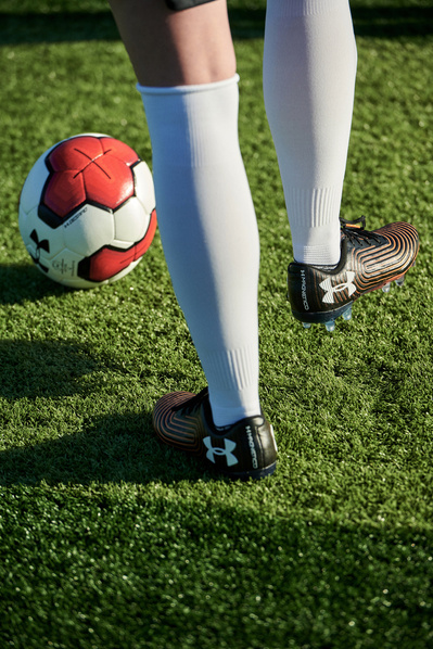 under-armour-legs-socks-football-pitch-photo-by-matthew-stansfield