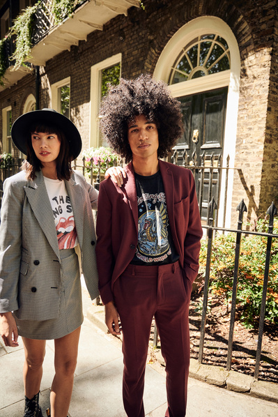 portrait-couple-street-london-railings-rolling-stones-photography-by-matthew-stansfield