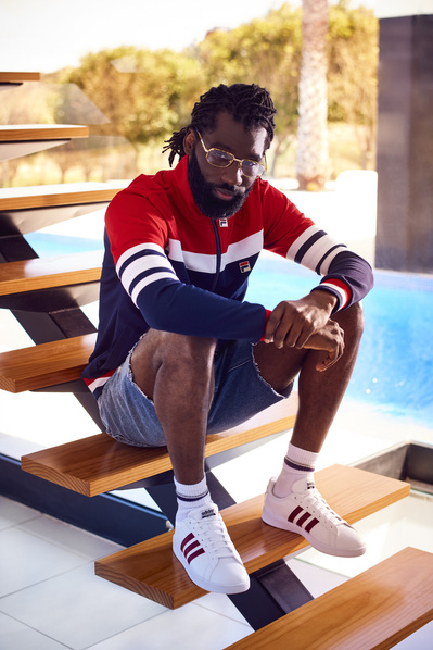 jacamo-wretch32-sitting-stairs-shot-by-matthew-stansfield