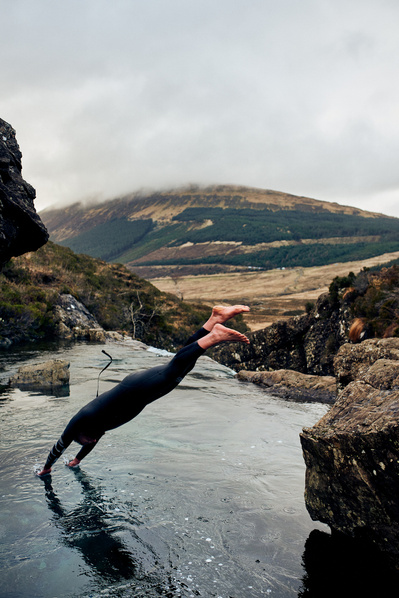 man-diving-swim-wild-isle-of-skye-photography-by-matthew-stansfield