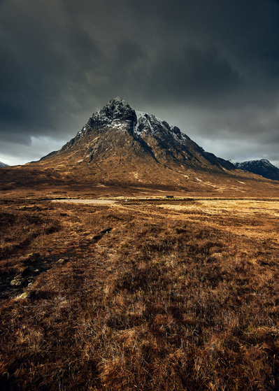 isle-of-skye-dark-mountain-landscape-photography-by-matthew-stansfield