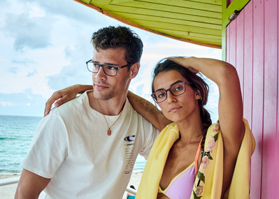 guy-girl-wearing-glasses-miami-beach-shot-by-matthew-stansfield