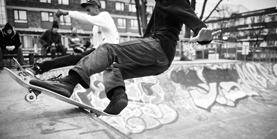 lads-skateboarding-skating-skatepark-by-matthew-stansfield