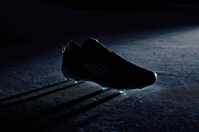 silhouette-football-boot-umbro-medusae-shadow-shot-by-matthew-stansfield