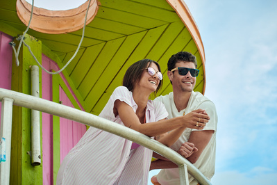 couple-wearing-sunglasses-miami-beach-shot-by-matthew-stansfield