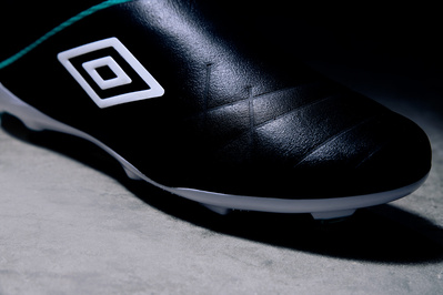 football-boot-umbro-medusae-concrete-shot-by-matthew-stansfield