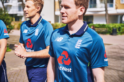 male-cricket-players-walking-shot-by-matthew-stansfield