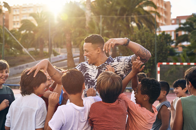 jacamo-jermaine-jenas-fans-kids-shot-by-matthew-stansfield