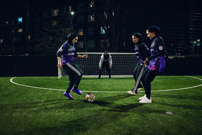 muslim-girls-footballers-hijabs-playing-football-shot-by-matthew-stansfield