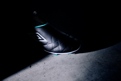 umbro-football-boot-medusae-shadow-shot-by-matthew-stansfield
