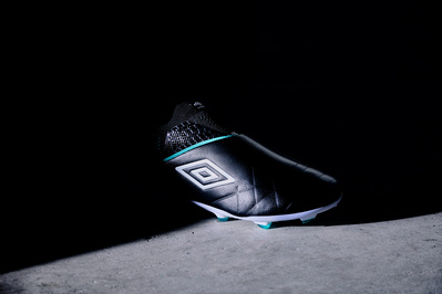 football-boot-umbro-medusae-shadow-shot-by-matthew-stansfield