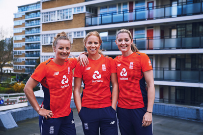 women-cricket-team-smiling-shot-by-matthew-stansfield