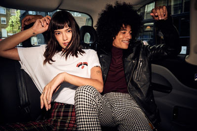 girl-lad-black-cab-london-rolling-stones-photography-by-matthew-stansfield