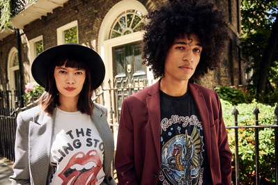 couple-street-london-railings-rolling-stones-photography-by-matthew-stansfield