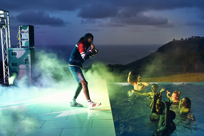 jacamo-wretch32-singing-fans-smoke-pool-shot-by-matthew-stansfield