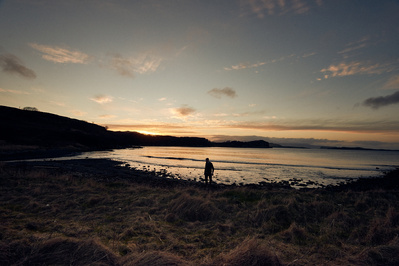 sunset-silhouette-isle-of-skye-landscape-photography-by-matthew-stansfield