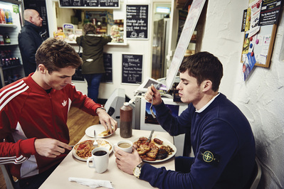 lads-eating-full-english-breakfast-cafe-shot-by-matthew-stansfield