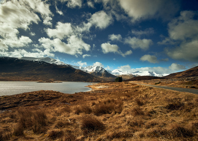 isle-of-skye-blue-sky-clouds-landscape-photography-by-matthew-stansfield