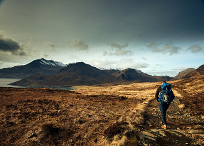 trek-backpack-isle-of-skye-landscape-photography-by-matthew-stansfield