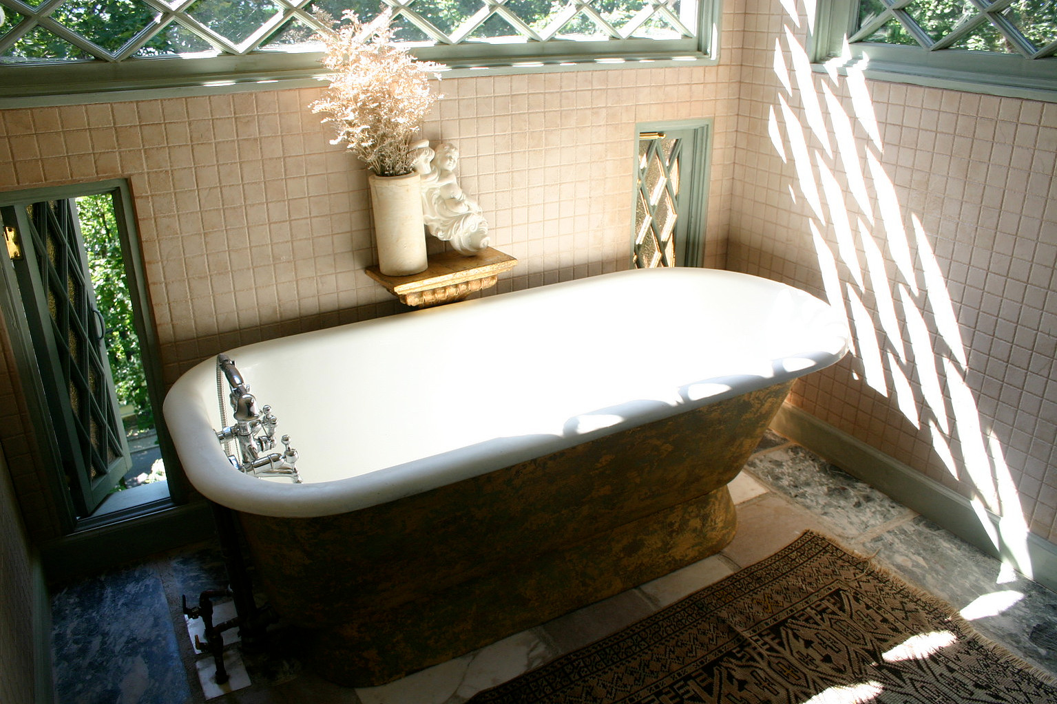 BATHROOMS Greystone Court Castle: New York Film Photo Location