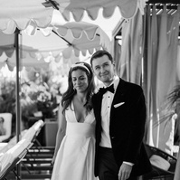 Timeless black and white bride and groom wedding photography, captured by Abigail Gorden Photography. Classic, elegant, and full of love.