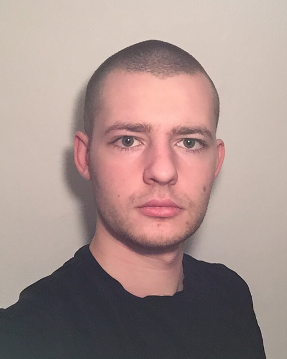 A portrait of Elliott Larson-Gillmore
