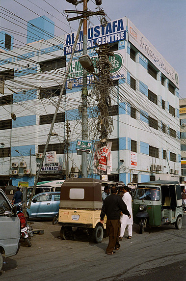 karachi, al mustapha medica center, rickshaw, electric pole, cables, street, 