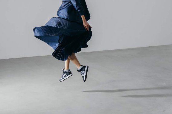 nike sneakers, concrete floor, white wall, blue dress, movement, sportswear, fashion, sacai