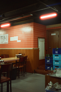 empty table in a restaurant