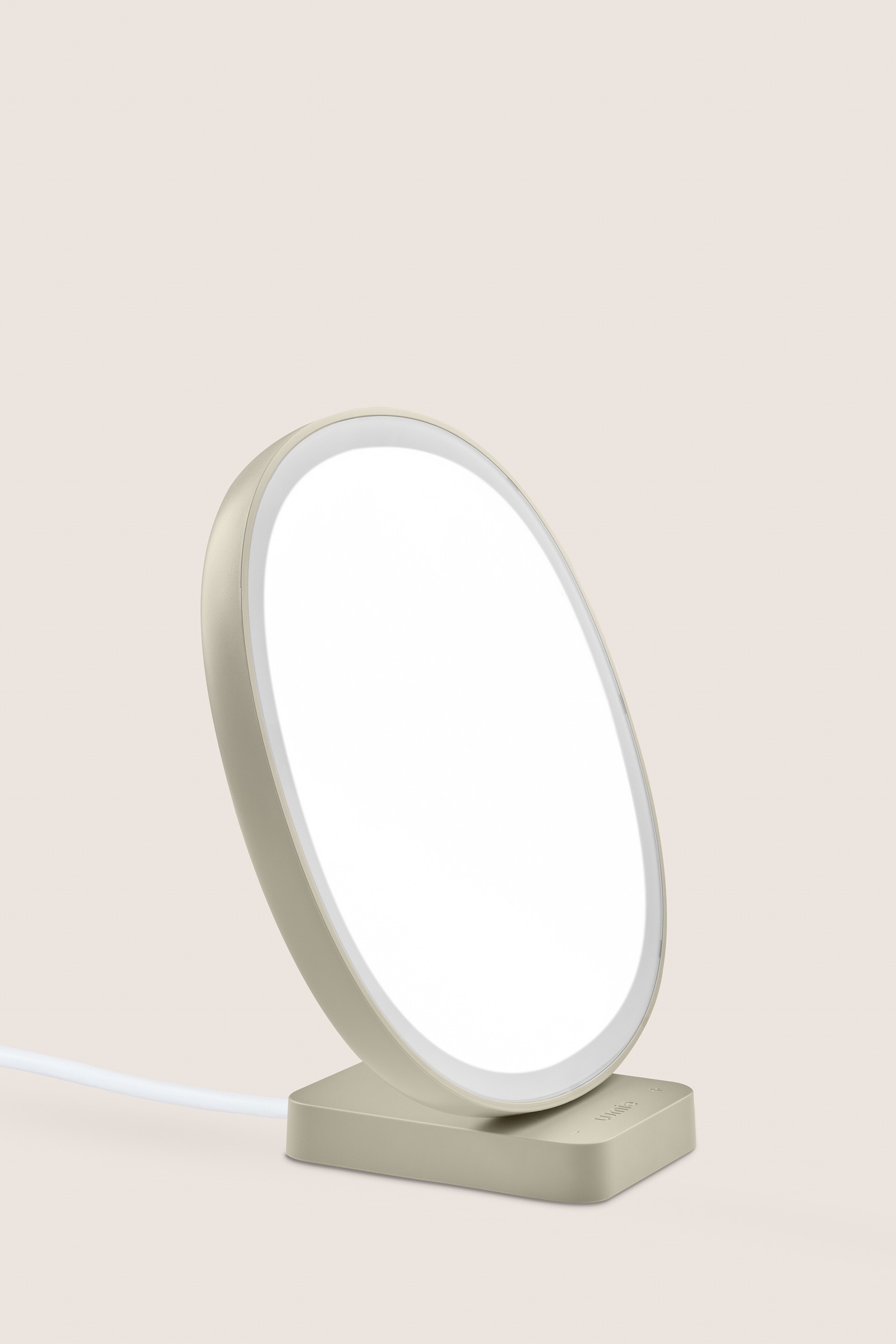 A product shot of a lamp on a clean backdrop. 