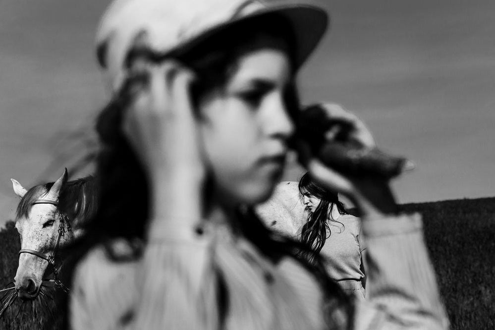 layering of a sister and a brother
Manuela Franjou family Photography